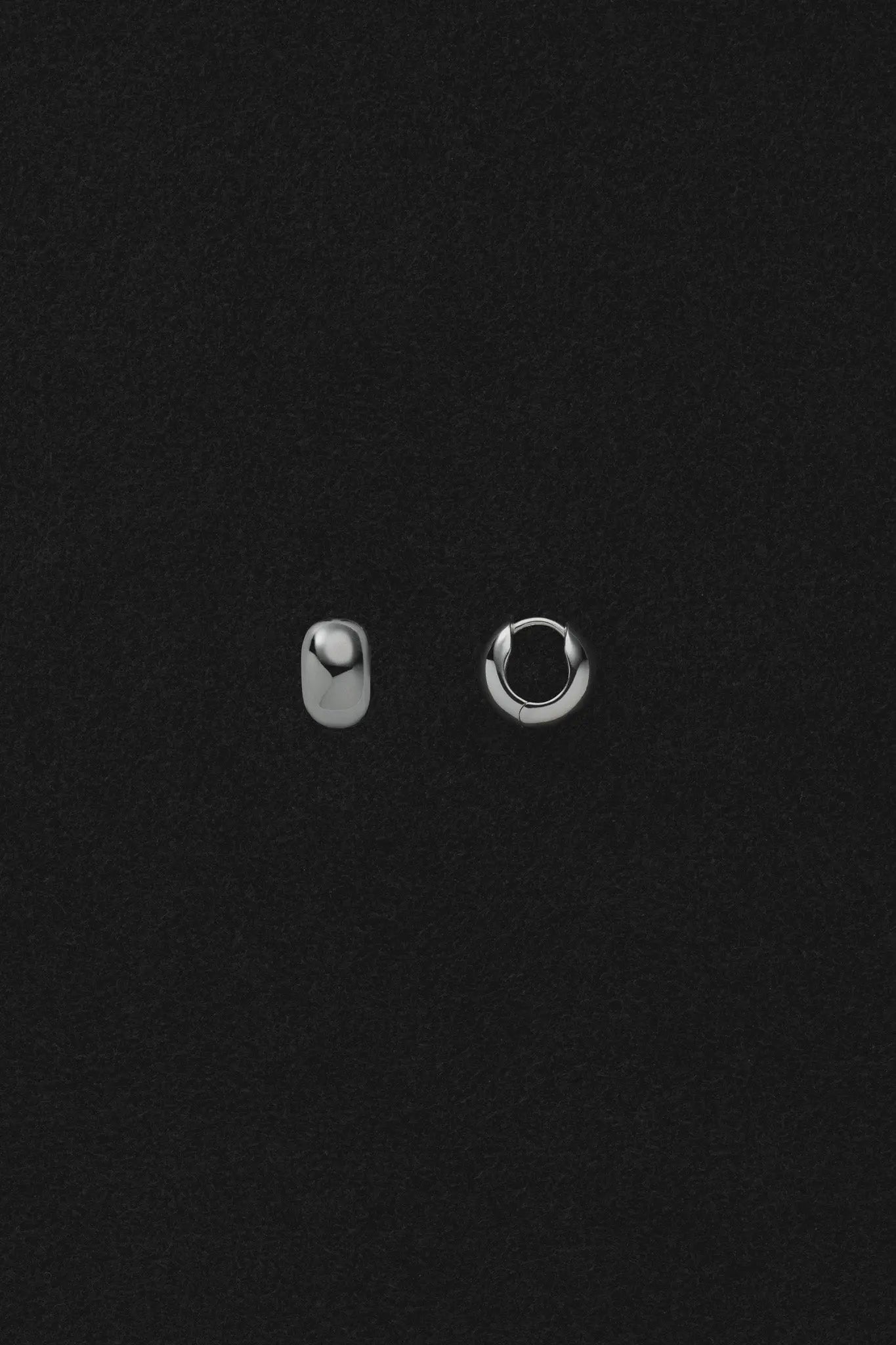 アクセサリー Daughters Jewelry Pill hoop Gold 240202_016.jpg?v=1759368763