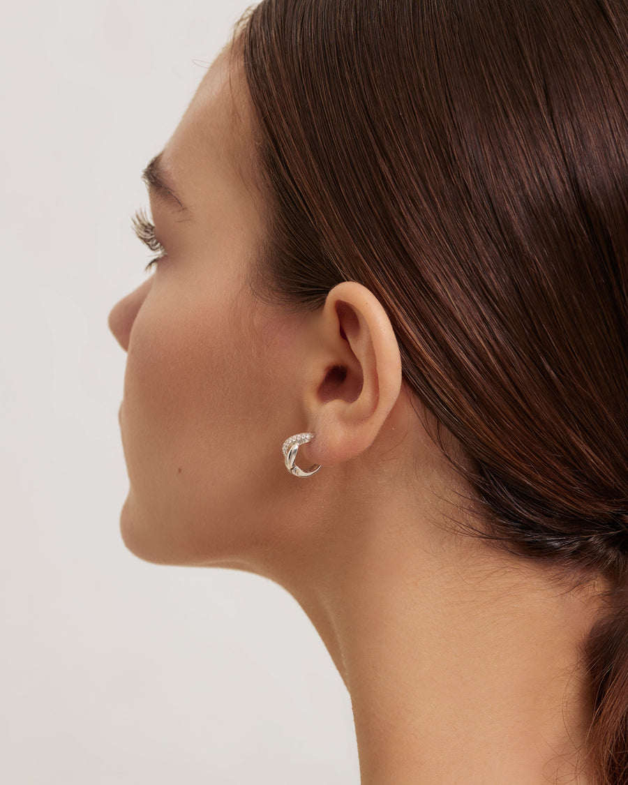 Twist motif earrings