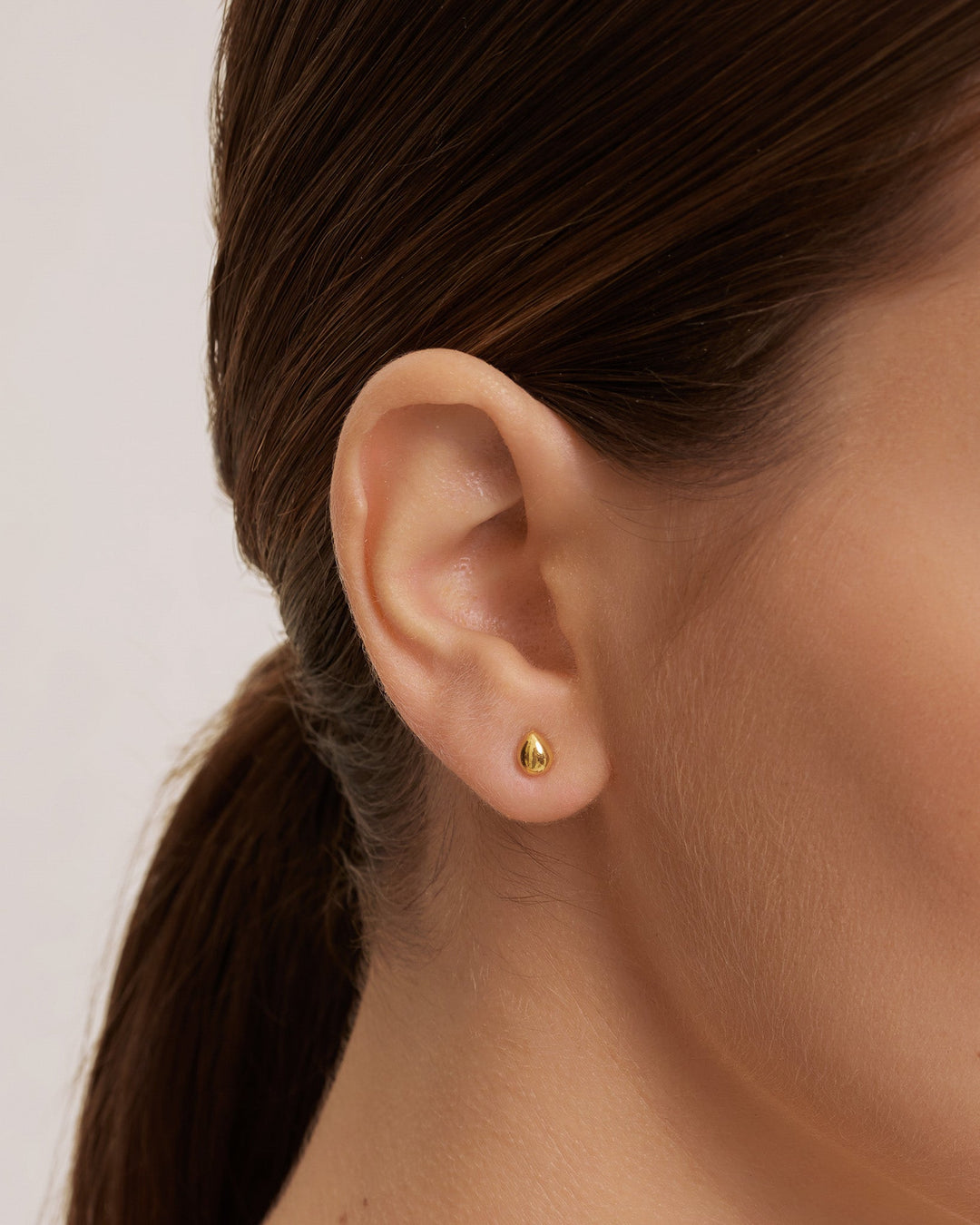 Egg studs