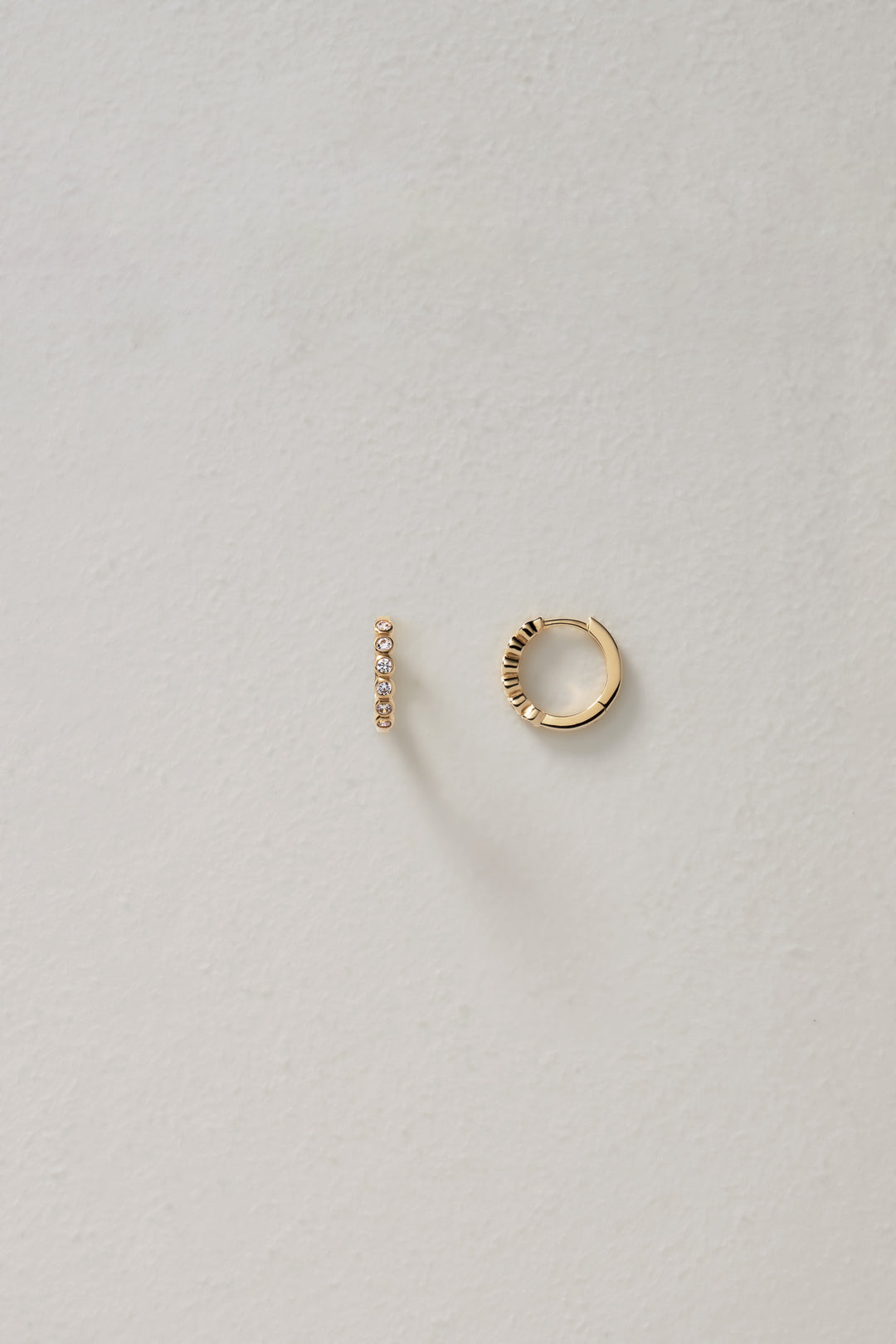 [14K] Round stone hoop