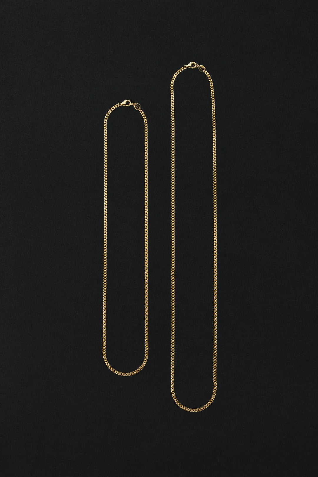 Curb chain short necklace