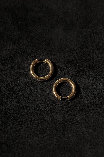 Bold medium hoop - DAUGHTERS JEWELRY