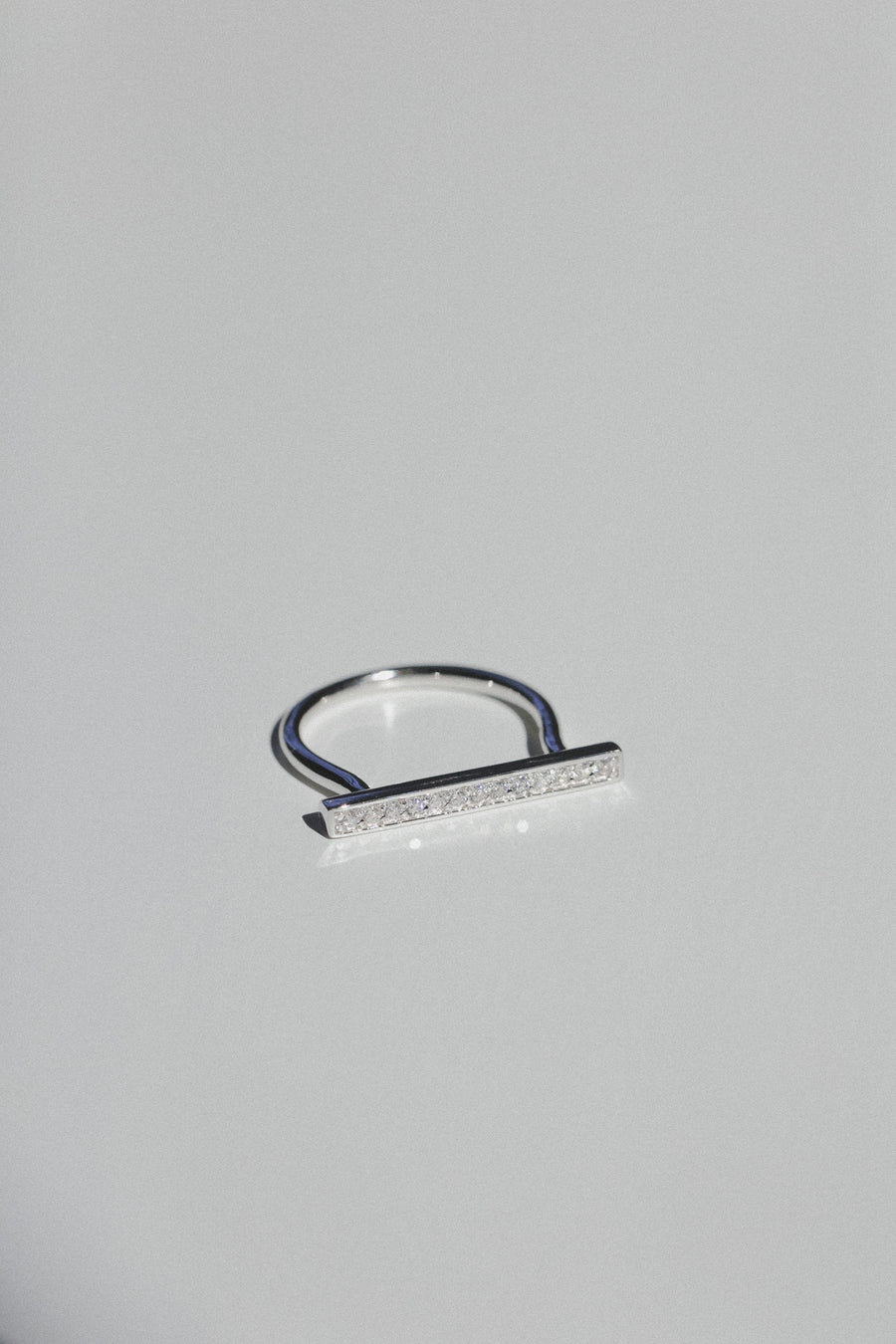 Bar motif ring