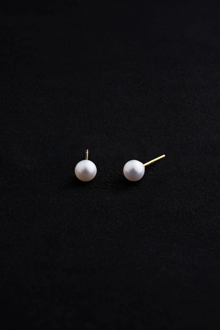 Pearl dew Studs