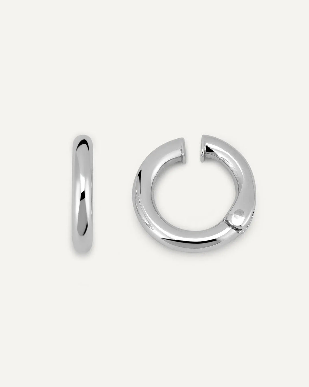 Chunky medium hoop earrings