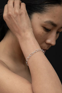 Twist oval bracelet - DAUGHTERS JEWELRY
