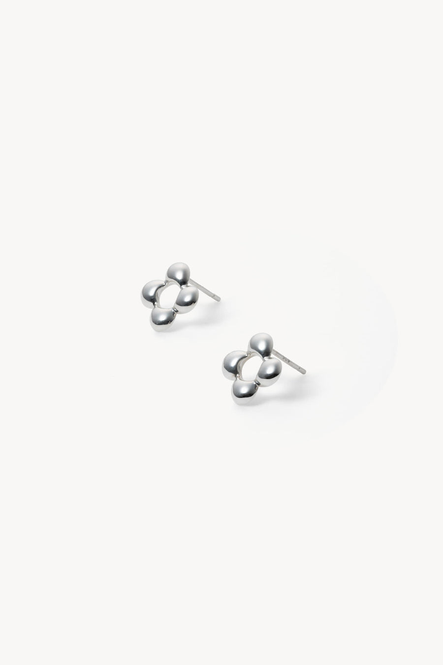 Clover studs
