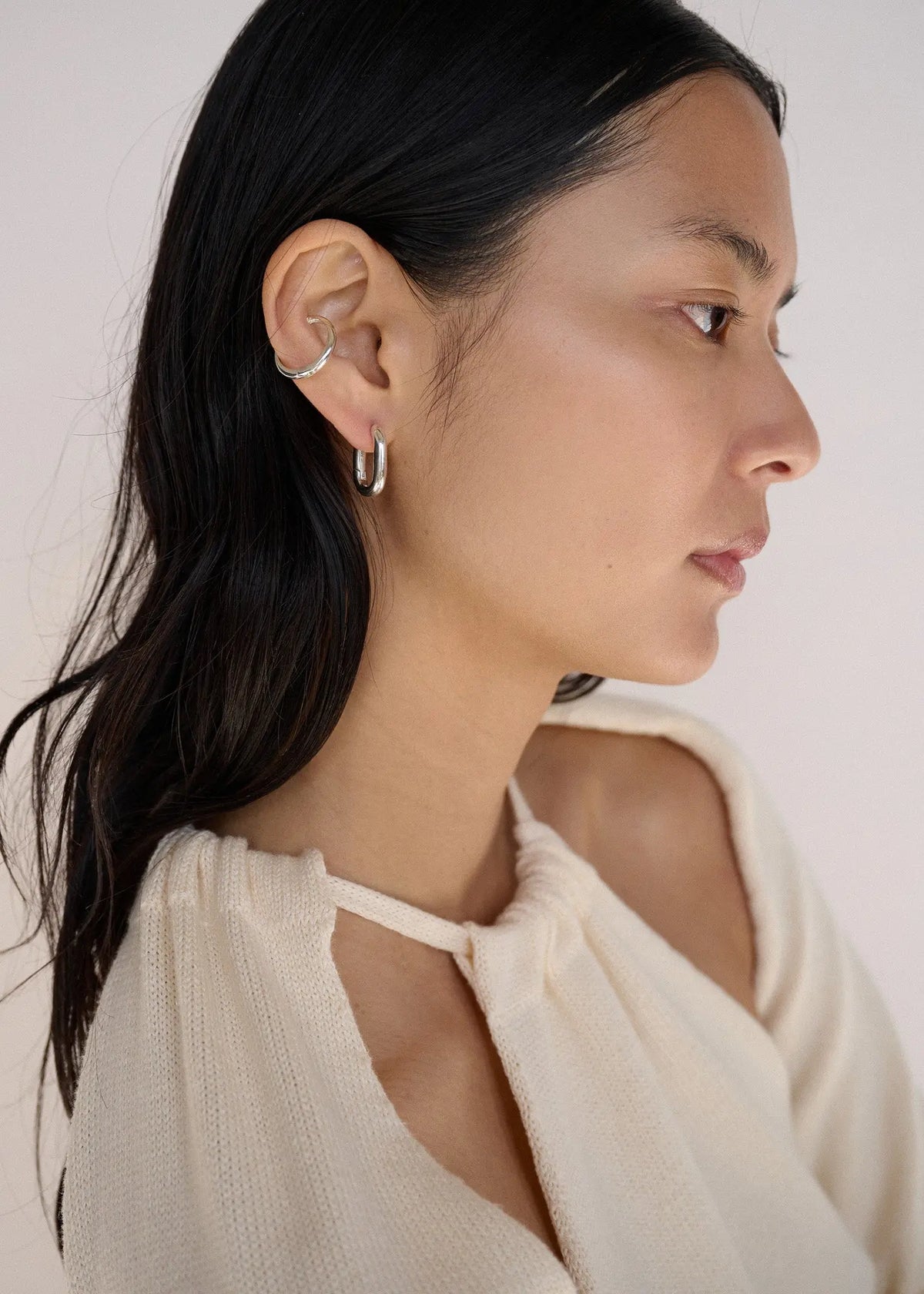 Oval medium hoop DAUGHTERS JEWELRY